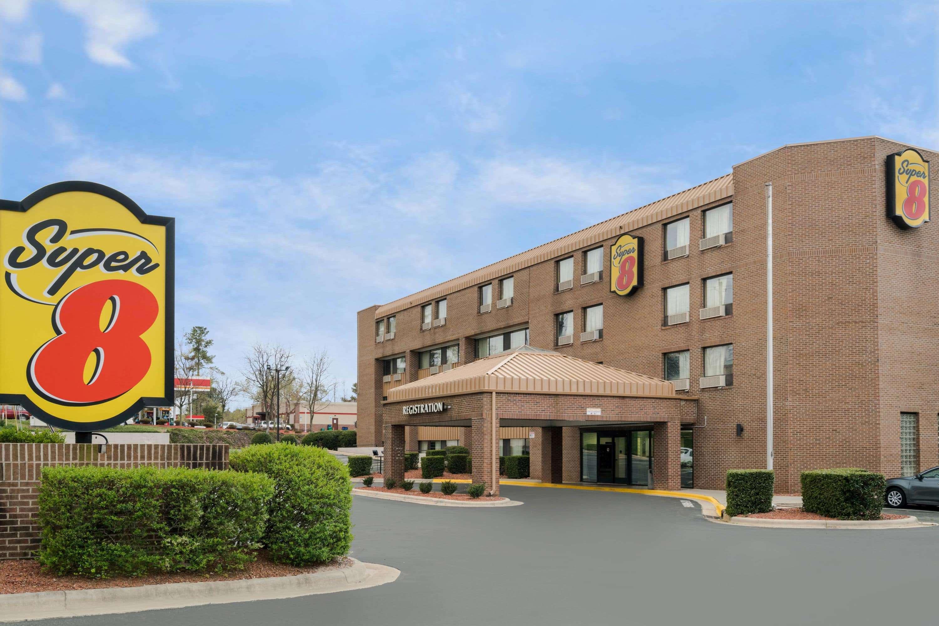 Готель Super 8 By Wyndham Raleigh North East Екстер'єр фото